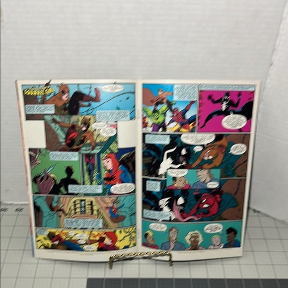 Marvel The Unbeatable Squirrel Girl Comic with Red and Blue Cover - Picture 4 of 4